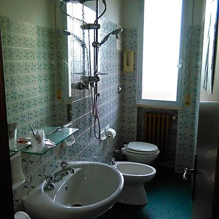 Hotel Azzurra 3*