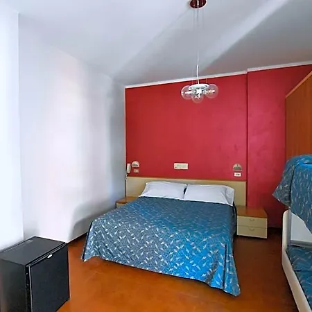 Azzurra Hotel 3*