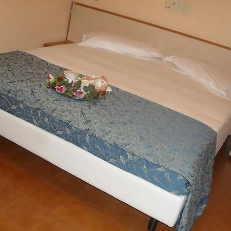 Azzurra 3* Rímini