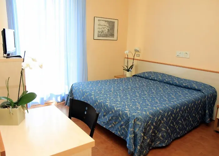 Azzurra Hotel 3*